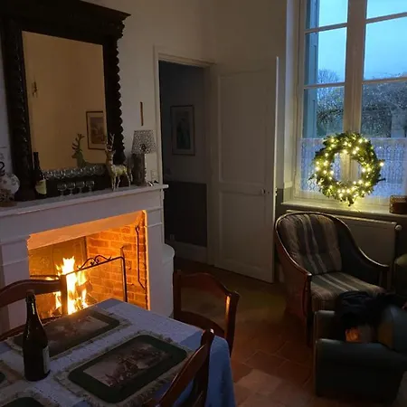 La Maison Du Cavalier, Chateau De Lavenue *