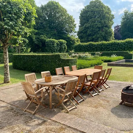 La Maison Du Cavalier, Chateau De Lavenue