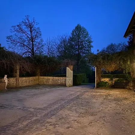 La Maison Du Cavalier, Chateau De Lavenue *