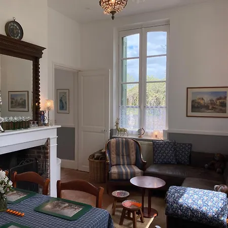 Сasa de vacaciones La Maison Du Cavalier, Chateau De Lavenue *