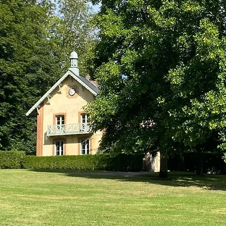 Casa de Férias La Maison Du Cavalier, Chateau De Lavenue