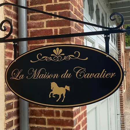 La Maison Du Cavalier, Chateau De Lavenue Vakantiehuis