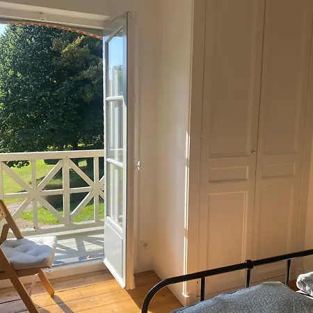 La Maison Du Cavalier, Chateau De Lavenue *