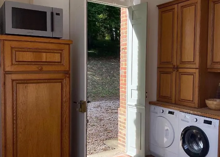 La Maison Du Cavalier, Chateau De Lavenue