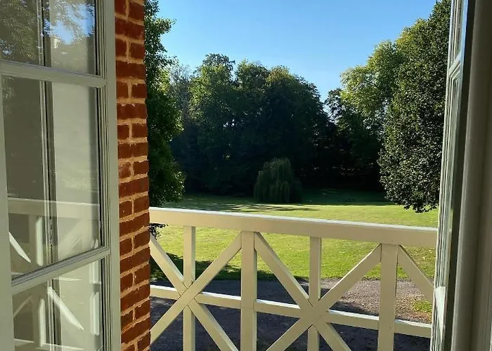 Holiday home La Maison Du Cavalier, Chateau De Lavenue Pierrefitte-en-Auge