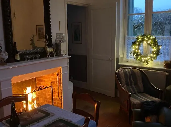 La Maison Du Cavalier, Chateau De Lavenue *