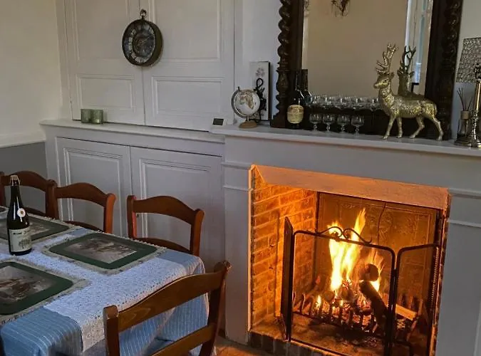 La Maison Du Cavalier, Chateau De Lavenue Holiday home