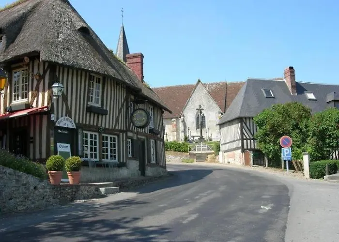 La Maison Du Cavalier, Chateau De Lavenue * Pierrefitte-en-Auge