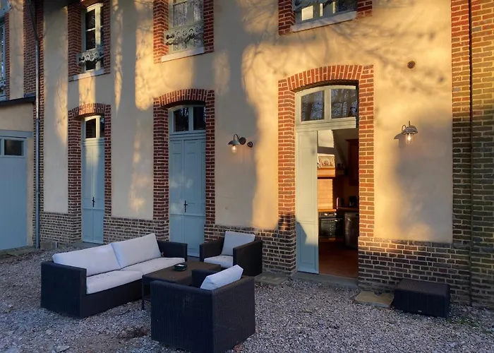 La Maison Du Cavalier, Chateau De Lavenue