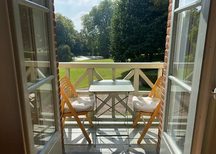 La Maison Du Cavalier, Chateau De Lavenue Holiday home Pierrefitte-en-Auge