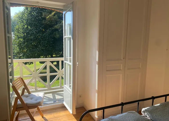 La Maison Du Cavalier, Chateau De Lavenue *