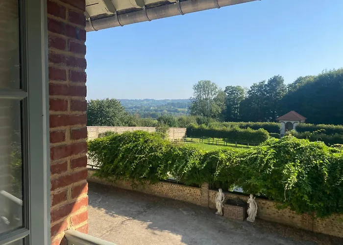 Holiday home La Maison Du Cavalier, Chateau De Lavenue *