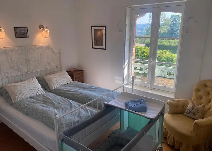 Holiday home La Maison Du Cavalier, Chateau De Lavenue