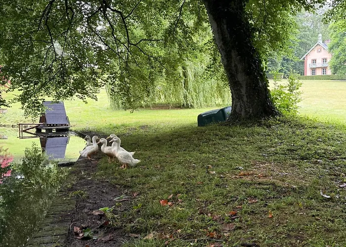 La Maison Du Cavalier, Chateau De Lavenue Holiday home Pierrefitte-en-Auge